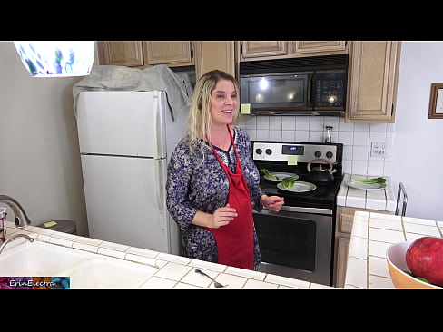 ❤️ A madrasta o ordenha na cozinha antes de sua data ❤❌ Porno em nós pt-br.tubsexer-porn.ru ❌❤